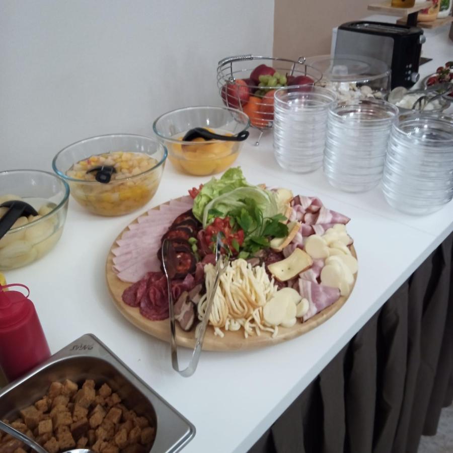 Hotylek Na Myte Hotel Harrachov Buitenkant foto