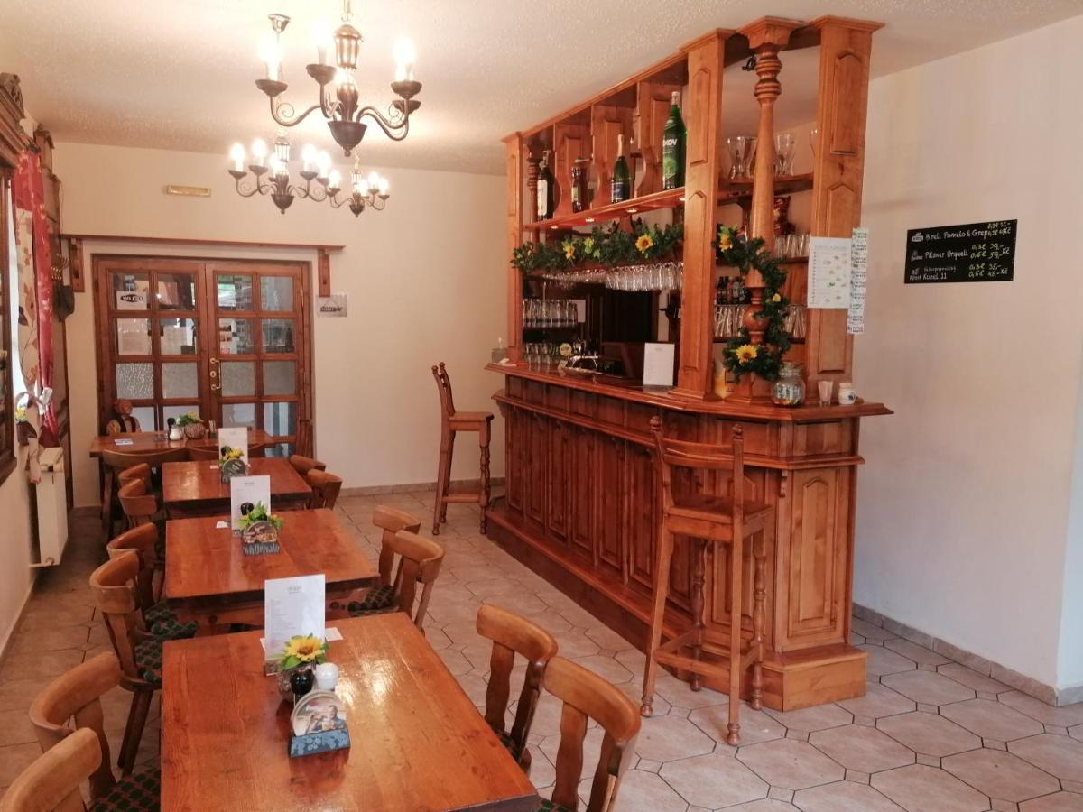 Hotylek Na Myte Hotel Harrachov Buitenkant foto